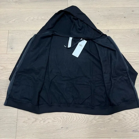 ALO Yoga Unisex Black Zip-Up Hoodie and Jogger Set - Picture 6 of 15